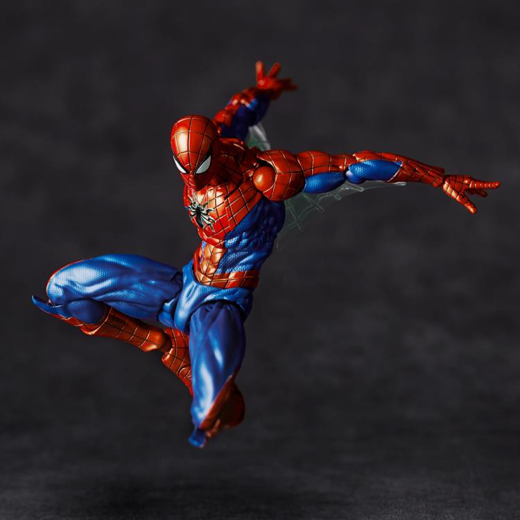 revoltech_spiderv2 1